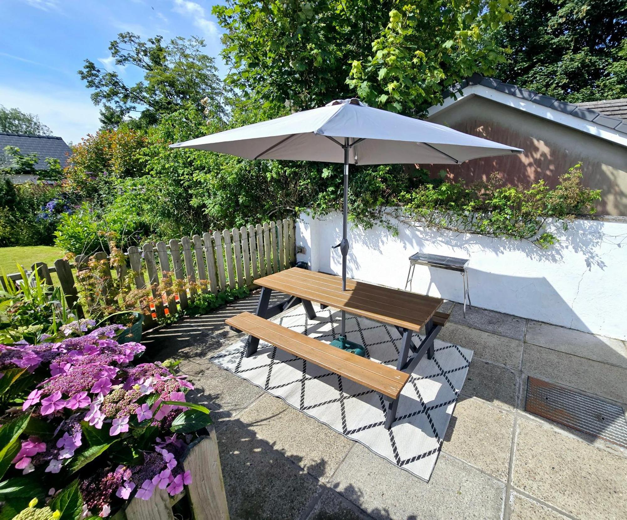 Beautiful 2 Bedroom Annexe In Popular Town Location Narberth Buitenkant foto